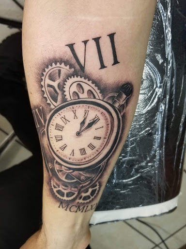 Tattoo Shop «Untouchable Ink», reviews and photos, 204 S Spring Garden Ave, DeLand, FL 32720, USA