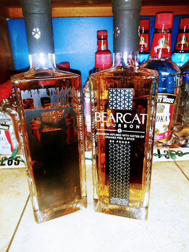 Liquor Store «County Line Liquor», reviews and photos, 15965 Dixie Hwy, Crittenden, KY 41030, USA