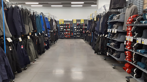 Decathlon (Inside Centro Comercial Viva)