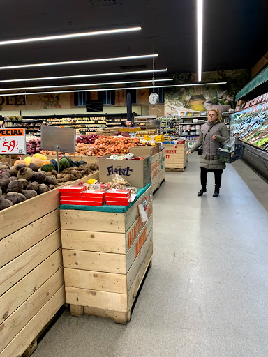 Fruit and Vegetable Store «Harvest Fresh Market», reviews and photos, 100 E Rand Rd, Arlington Heights, IL 60004, USA