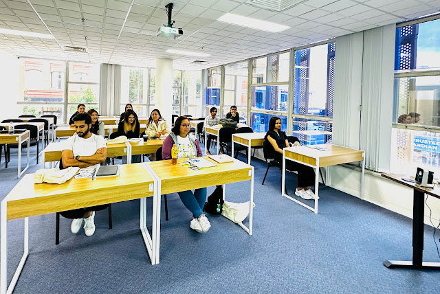 Whitehouse International College