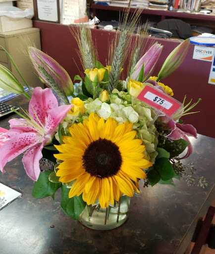 The Gardena Florist, 1022 W 164th St, Gardena, CA 90247, USA, 