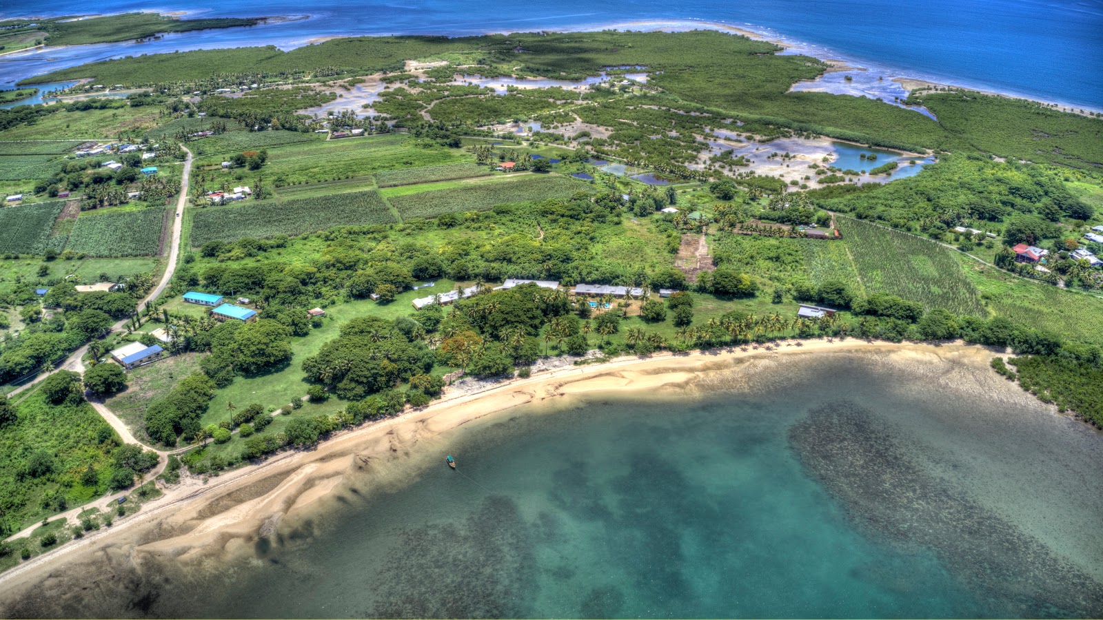 Foto von Saweni Beach mit geräumige bucht