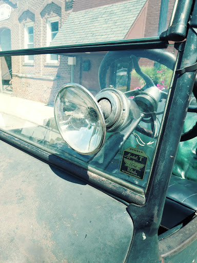 Boutique «Geschenk Boutique», reviews and photos, 228 E Lincoln St, St Joseph, IL 61873, USA