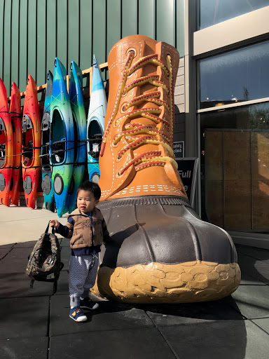 Clothing Store «L.L. Bean», reviews and photos, 340 Legacy Pl, Dedham, MA 02026, USA