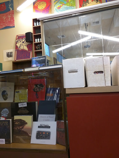 Book Store «Beers Book Center», reviews and photos, 915 S St, Sacramento, CA 95811, USA