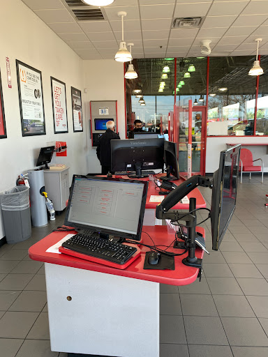 Tire Shop «Discount Tire», reviews and photos, 6616 Northwest Hwy, Dallas, TX 75231, USA