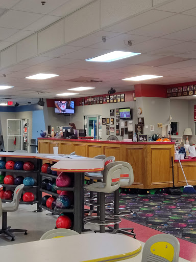 Bowling Alley «Strike Force Lanes», reviews and photos, 1539 W Main St, Greenfield, IN 46140, USA