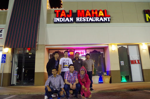 Indian Restaurant «Taj Mahal Indian Restaurant & Bar», reviews and photos, 10455 N Central Expy #120, Dallas, TX 75231, USA