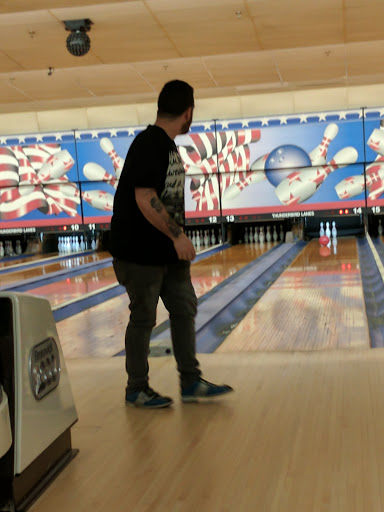 Sports Complex «Thunderbird Lanes», reviews and photos, 423 E Main St, Wrightstown, NJ 08562, USA