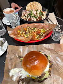 Plats et boissons du Restaurant de hamburgers Razowski à Paris - n°11