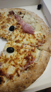 Aliment-réconfort du Restauration rapide Pizza Station Distributeur de pizza à Saint-Valery-en-Caux - n°2