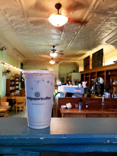 Coffee Shop «Bridgeport Coffeehouse», reviews and photos, 3101 S Morgan St, Chicago, IL 60608, USA