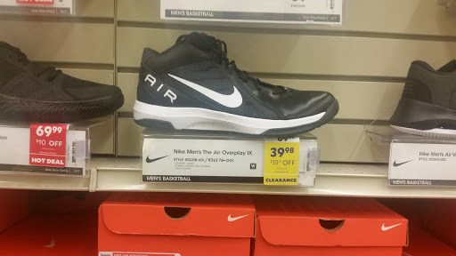 Sporting Goods Store «Academy Sports + Outdoors», reviews and photos, 4232 Ambassador Caffery Pkwy, Lafayette, LA 70508, USA