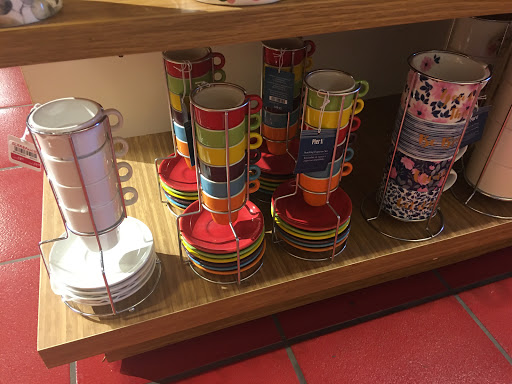 Home Goods Store «Pier 1 Imports», reviews and photos, 1927 W Gray St, Houston, TX 77019, USA