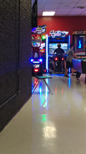 Bowling Alley «Floyd Bowling & Amusement Center», reviews and photos, 7 Riverbend Dr SW, Rome, GA 30161, USA