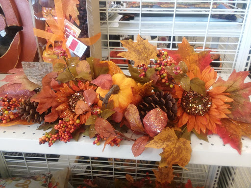 Clothing Store «Ross Dress for Less», reviews and photos, 249 Deane Dr, Rockford, IL 61107, USA