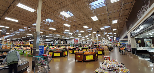 Grocery Store «Fred Meyer», reviews and photos, 2801 Bickford Ave, Snohomish, WA 98290, USA