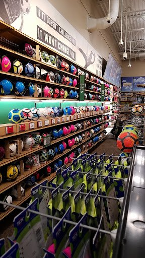 Sporting Goods Store «SCHEELS», reviews and photos, 6503 W 135th St, Overland Park, KS 66223, USA