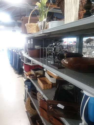 Donations Center «Goodwill Store & Donation Center», reviews and photos