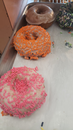 Donut Shop «Family Donut Shop», reviews and photos, 7600 196th St SW #850, Lynnwood, WA 98036, USA