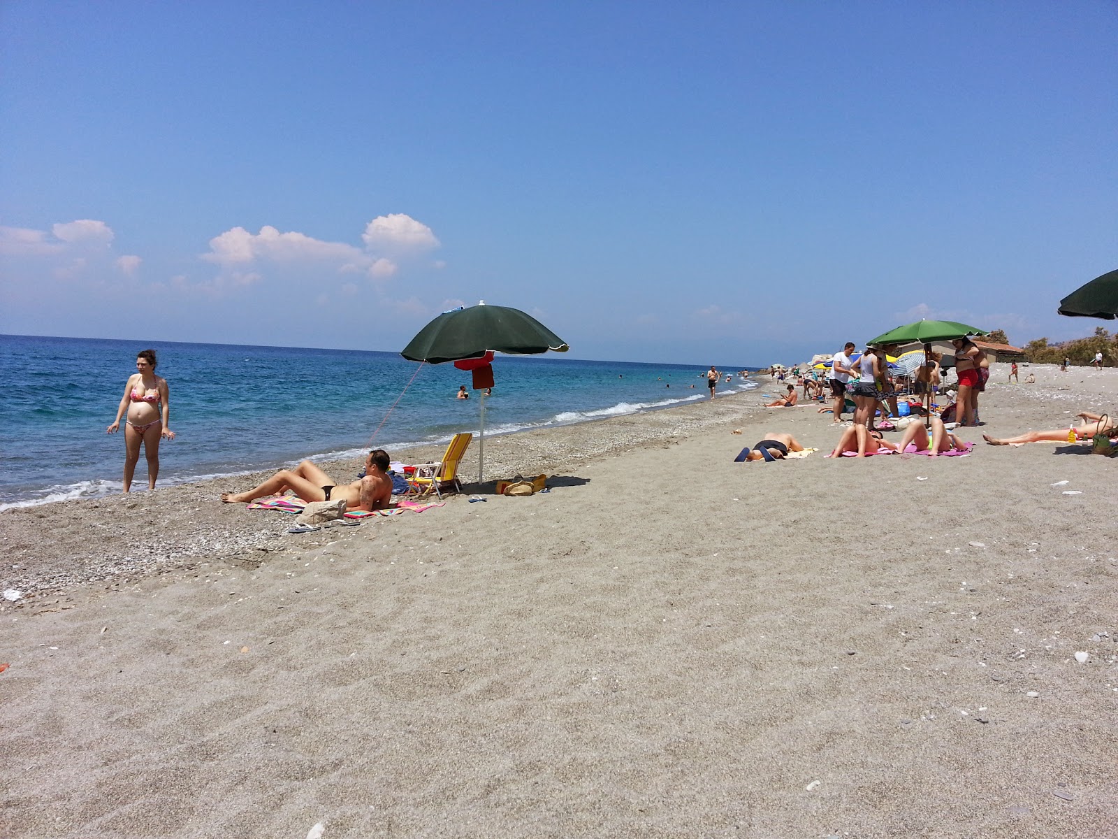 Fotografie cu Spiaggia Saline Ioniche II cu o suprafață de apa albastra