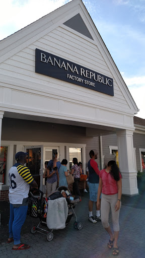 Clothing Store «Banana Republic», reviews and photos, 454 Evergreen Ct, Central Valley, NY 10917, USA