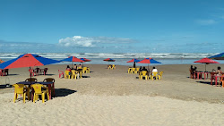 Photo de Praia da Costa avec rivage droit, long