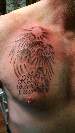 Tattoo Shop «Scapegoat Tattoos», reviews and photos, 245 S Court St, Medina, OH 44256, USA