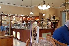 Louisen Café