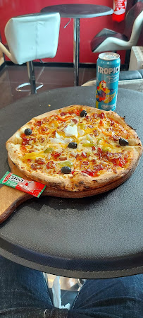 Plats et boissons du Pizzas à emporter Pizza Show Plus à Voisins-le-Bretonneux - n°5