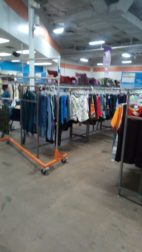 Thrift Store «16th & Indian School Goodwill Retail Store, Donation Center & Career Center», reviews and photos, 4005 N 16th St, Phoenix, AZ 85016, USA