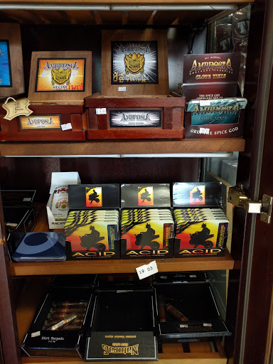 Tobacco Shop «Tobacco & Dollar Up», reviews and photos, 10217 N Main St, Richmond, IL 60071, USA