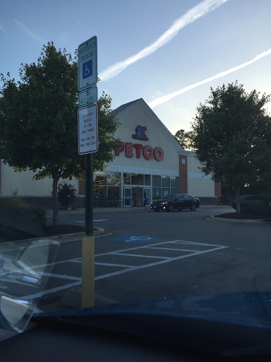 Pet Supply Store «Petco Animal Supplies», reviews and photos, 45205 Worth Ave, California, MD 20619, USA