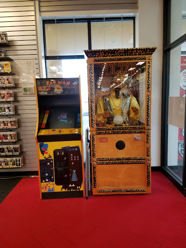 Music Store «Newbury Comics», reviews and photos, 859 Boston Providence Hwy, Norwood, MA 02062, USA