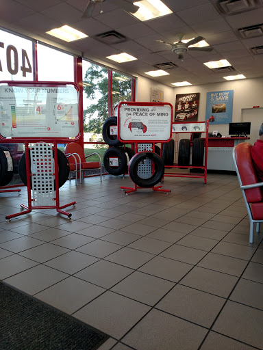 Tire Shop «Discount Tire Store - Sanford, FL», reviews and photos, 3513 S Orlando Dr, Sanford, FL 32773, USA