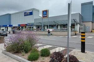 ALDI image