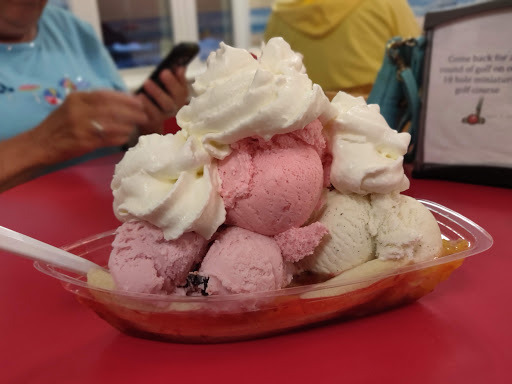 Ice Cream Shop «Hassles Ice Cream», reviews and photos, 430 E 20th Ave, North Wildwood, NJ 08260, USA