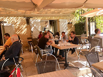 Atmosphère du Restaurant français Comptoir de l'Abbaye à Le Buisson-de-Cadouin - n°4