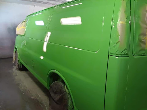 Auto Body Shop «Davis & Sons Body Shop», reviews and photos, 304 Gordon Ave, Bowling Green, KY 42101, USA