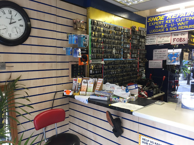 Leonards key cutting Shoes Dry Cleaning And Clothes Alterations - Locksmith