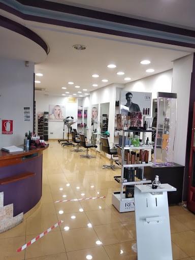 Mariel Peluqueros en Gandia, Valencia