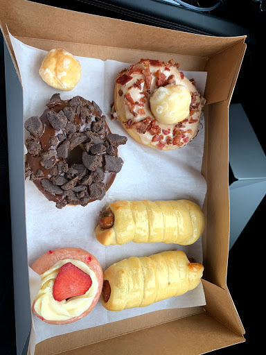 Donut Shop «Sugar Rush Donut Company», reviews and photos, 4701 Airport Blvd, Mobile, AL 36608, USA