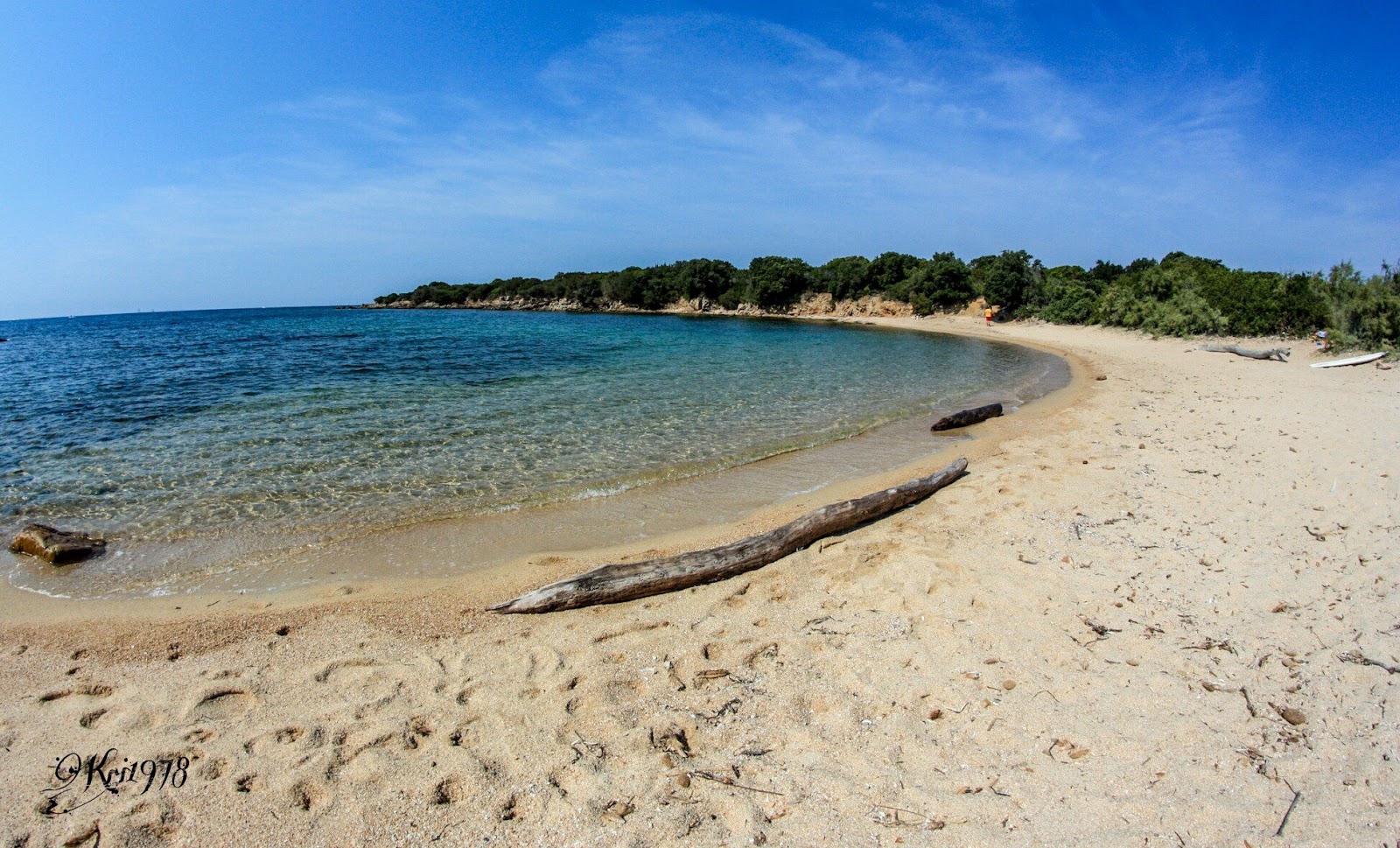Fotografija Arbitru beach z svetel pesek površino
