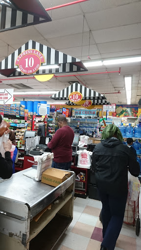 Supermarket «Trade Fair Supermarket», reviews and photos, 2220 36th Ave, Long Island City, NY 11106, USA