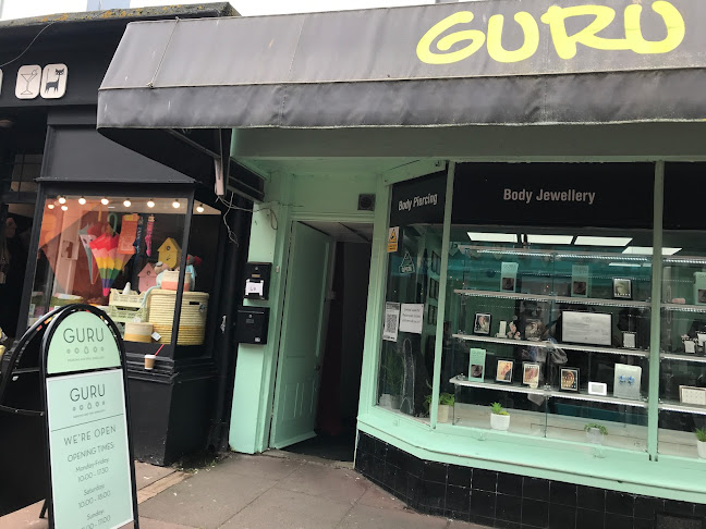 Guru Piercing - Tatoo shop