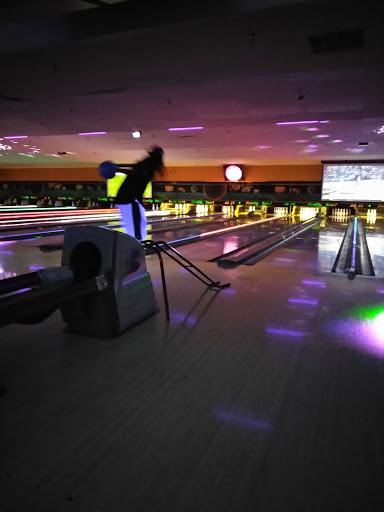 Bowling Alley «Strike And Spare Family Bowl», reviews and photos, 213 Hayfield Rd, Knoxville, TN 37922, USA