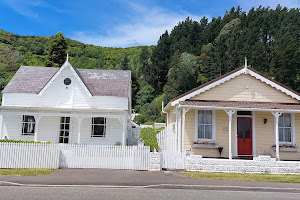 Strupak Cottage