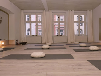 Hier & Jetzt | Raum für Yoga & Ayurveda