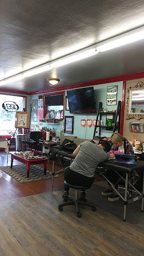 Tattoo Shop «The Lost Boys Tattoo», reviews and photos, 2119 E 5th St, Tyler, TX 75701, USA